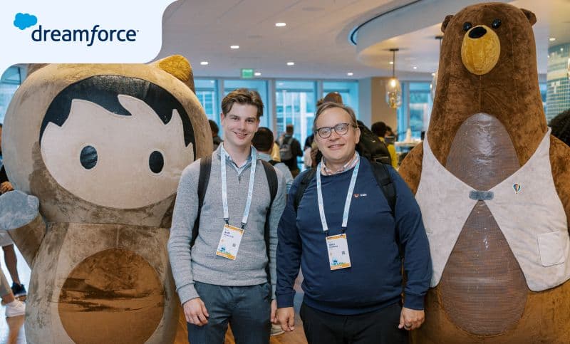 Antti Norrkniivilä and Mika Stahlberg posing in a Dreamforce 2024 lobby